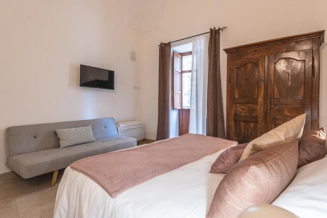 Rubichi 6 - Old Town Sit Appartement